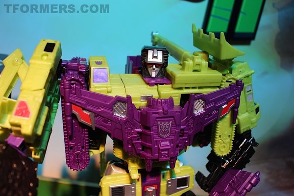 Toy Fair 2015   First Looks At Devastator Combiner Wars FIgures Images  (30 of 30)